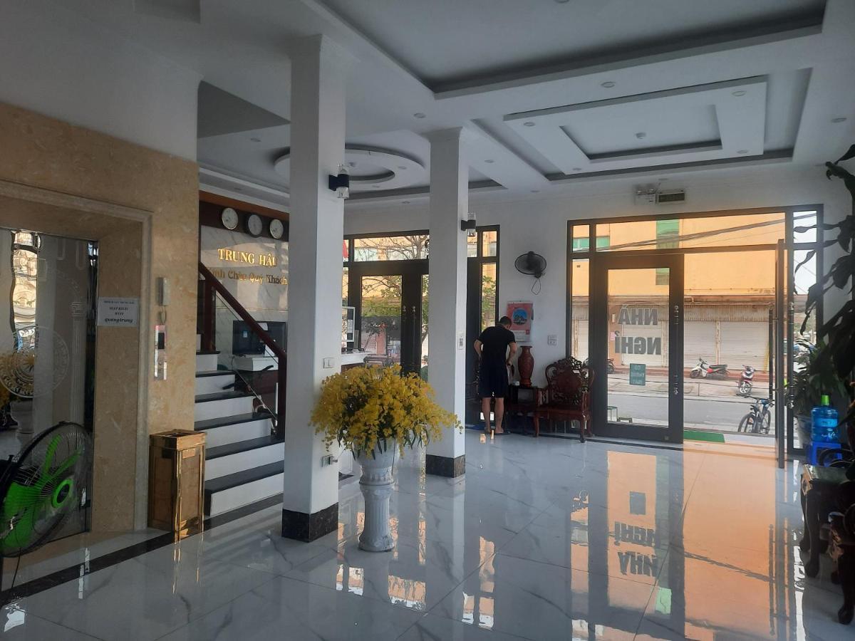 Nha Nghi Trung Hau Hotel Mong Cai Bagian luar foto